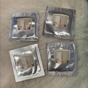 Amore Pacific 4-Time Response Skin Renewal Gel Creme 4 x 1 ml / Sealed Packets